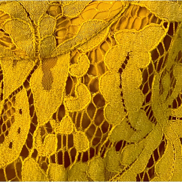 VILA Yellow Lace Long Bell Sleeve Blouse M NWOT - Picture 8 of 16